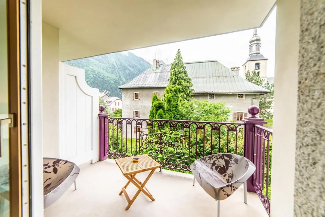 3-Bedroom Flat In The City Centre Chamonix